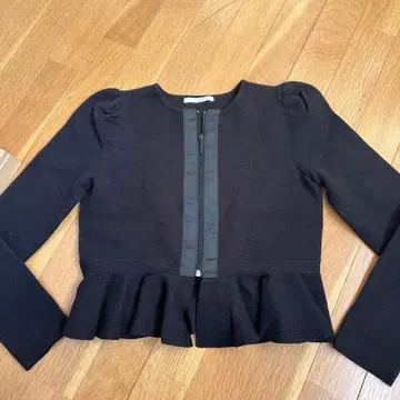 프리마 쉘레 페플럼 니트 자켓 가디건 블랙