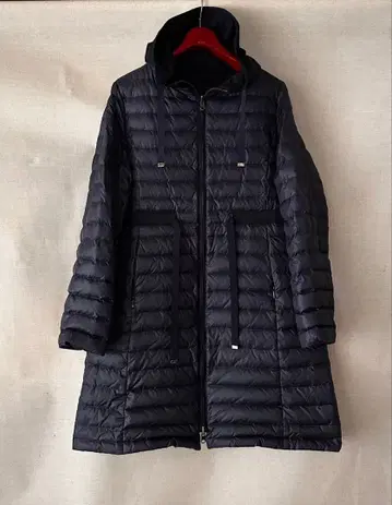 더마 컬렉션 후드 부착 네이비 롱 다운 코트 (리버서블)