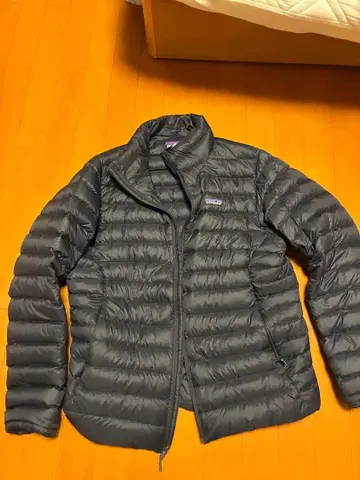 patagonia 다운 스웨터 사이즈 M 블랙