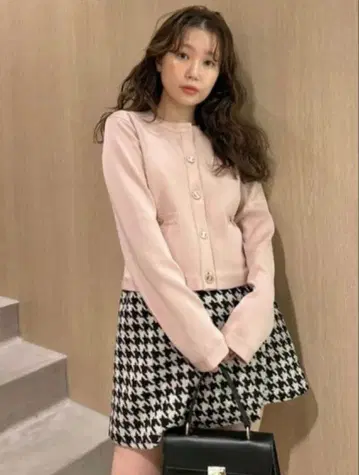 릴리 브라운 노카라 니트 자켓