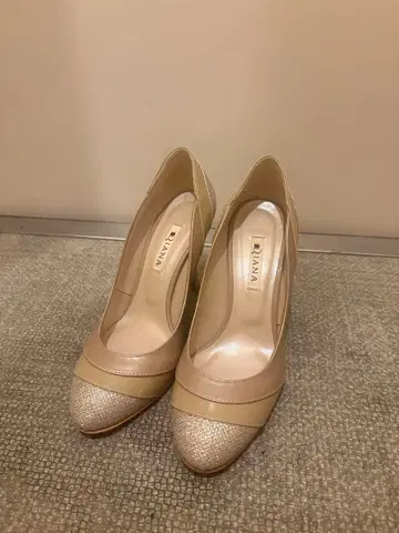 Diana 베이지 펌프스 하이힐 24cm