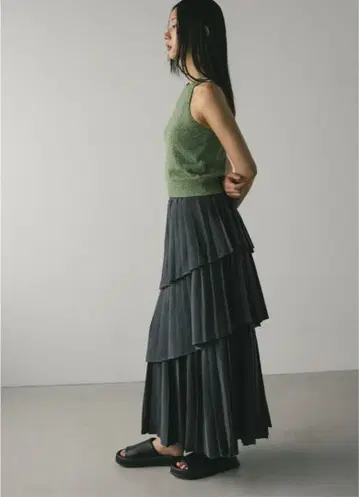스타미키 플리츠 티어드 스커트