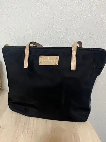 케이트 스페이드 블랙 나일론 백