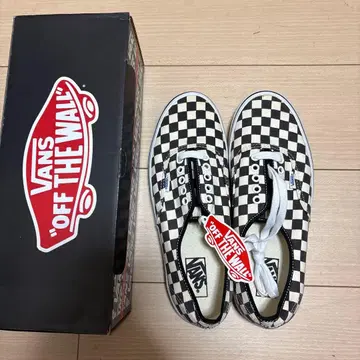 VANS 체크 무늬 스니커즈
