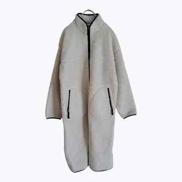 지유 화이트 보아 안감 플리스 롱 코트 아우터