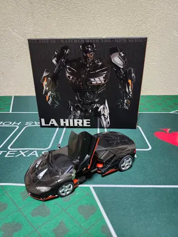 DX9 LA HIRE