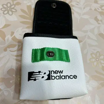 new balance 액세서리 케이스 화이트/블랙/그린