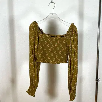 aerie 에어리 오프숄더 꽃무늬 긴팔 브라운 상의