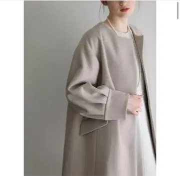 La totalite 라토탈리테 볼륨 슬리브 미들 코트