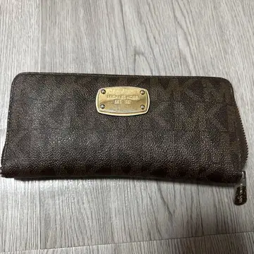Michael Kors 브라운 장지갑