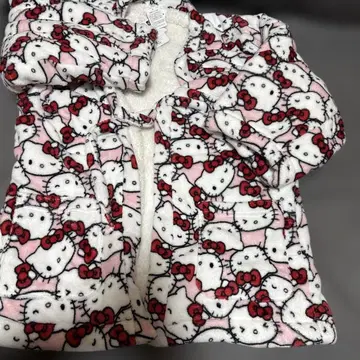 Sanrio 헬로키티 방한 방한복 한텐 미사용 택 포함
