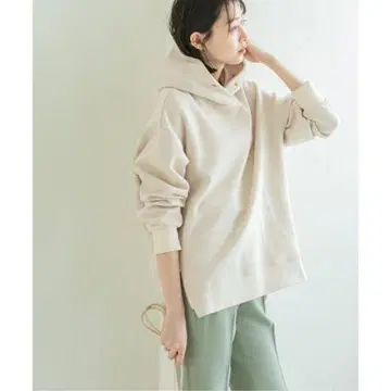 베이지 후드 부착 트레이닝복 사이드 지퍼