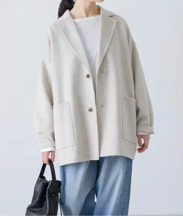 카구레 울 테일러드 숏코트