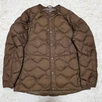 UNIQLO 화이트 마운티니어링 울트라 라이트 다운