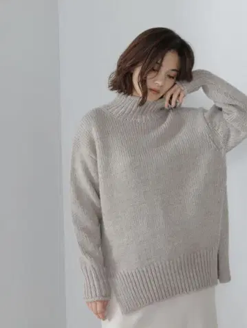 미들 게이지 터틀넥 니트