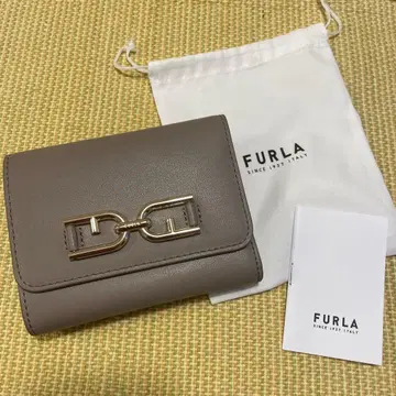 FURLA 3단 폴더형 지갑