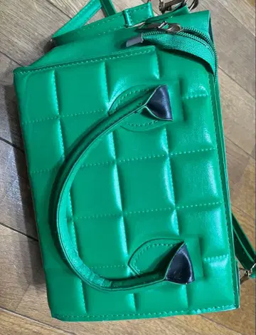그린 숄더백