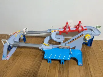 토미카 타운 코스가 늘어나는! 2way 활기찬 고속도로