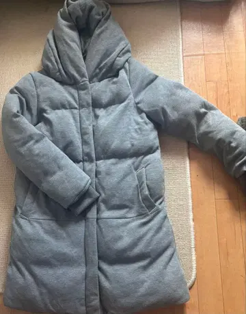 AZUL by moussy 후드 부착 다운 코트 그레이