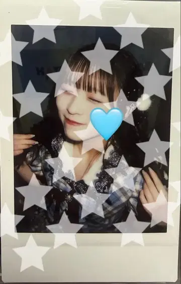 우메다 미유 체크 의상 폴라로이드