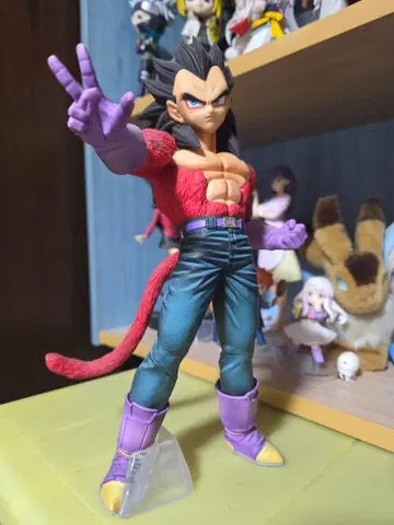 드래곤볼 GT 그레이트 사이어맨 제일복권 경품 베지터 4