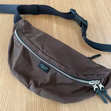 STAJNDARD SUPPLY 허리 바디백 백/ 브라운