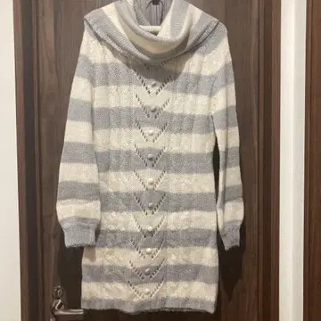 배송비 포함 익명 배송 미사용 니트 보더 원피스