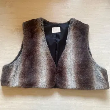 HARE 퍼 슬리브리스 베스트