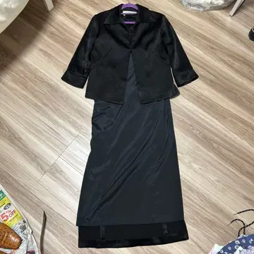 블랙 새틴 정장 세트