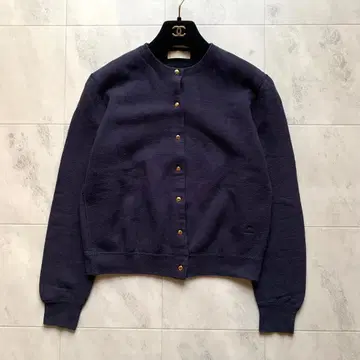 2021년 드로어 쭈리 프론트 스냅 가디건 로고 자수 1