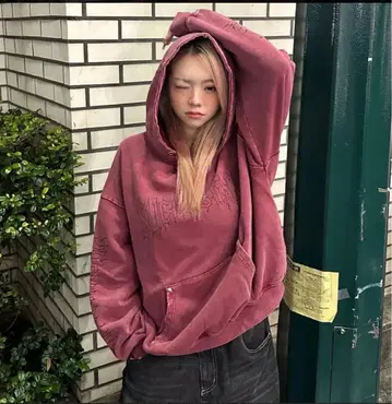 such a stan 빨간색 후드티 사치어스탄