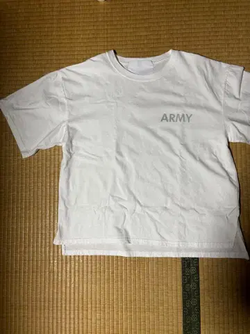 ARMY 디자인 화이트 T셔츠
