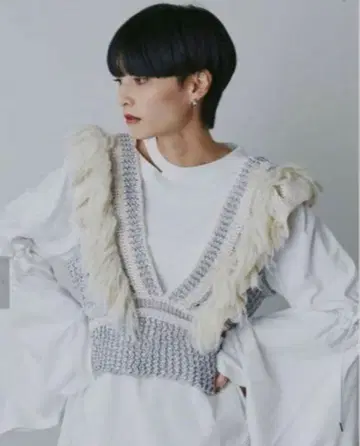 mici 라메 니트 베스트 화이트