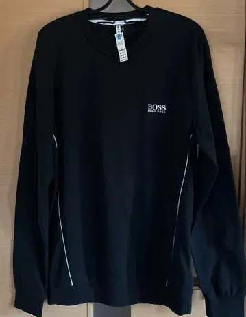 HUGO BOSS 블랙 롱T