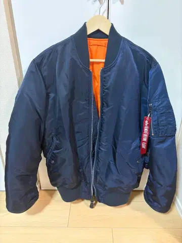 ALPHA INDUSTRIES MA-1 리버서블