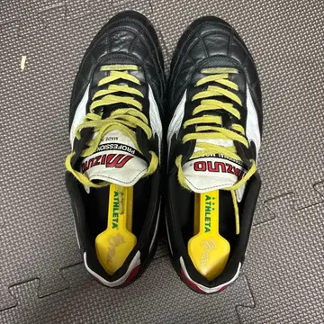 미즈노 모렐리아 축구화 스파이크