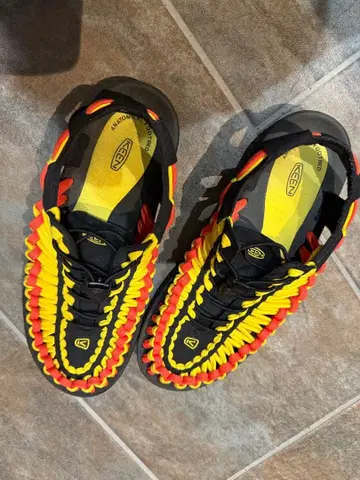 KEEN 하이킹 샌들 42