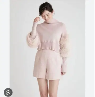 CELFORD 에코 퍼 니트탑