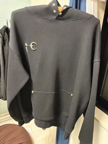 사그클럽 후드티