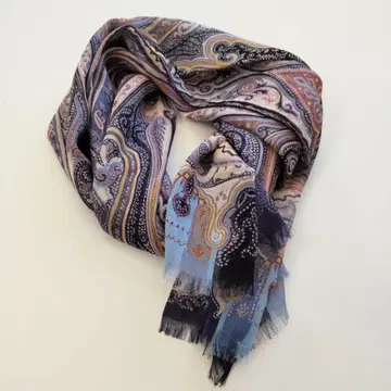 컨디션 최상 에트로 페이즐리 무늬 실크 대형 얇은 소재 숄 머플러 스카프