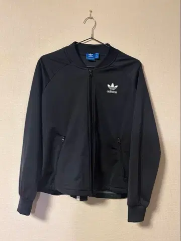 adidas 슬릿 블랙 집업 자켓