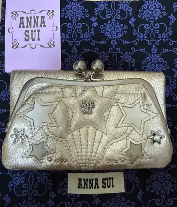 안나수이 루시 골드 접이식 지갑