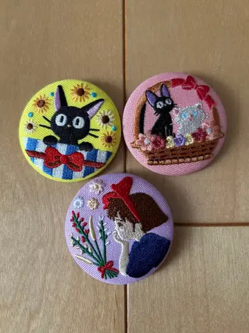 마녀 배달부 키키 지지, 키키 캔뱃지 자수 브로치 3개 세트