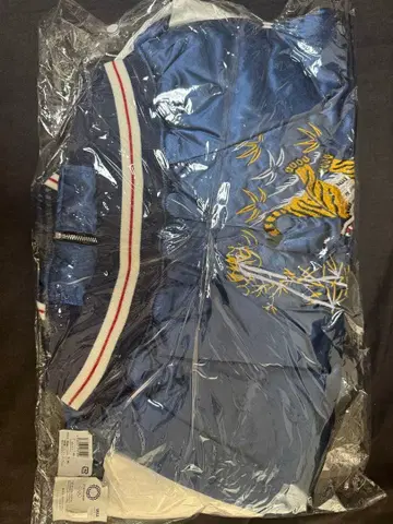 도쿄 올림픽 기념 스카잔 M-L