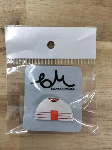 BLORO & MITZLA 모자 디자인 핀 배지