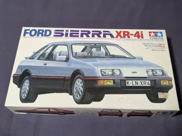 타미야 1/24 포드 시에라 XR-4i 새상품 미조립품