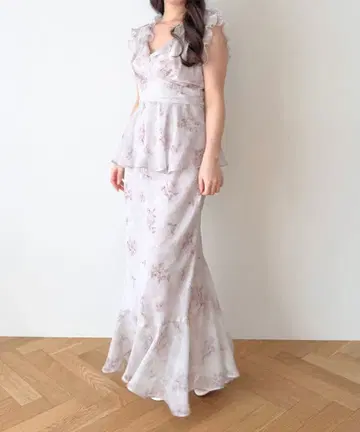 deicy 엔드레시 프릴 블라우스 셋업