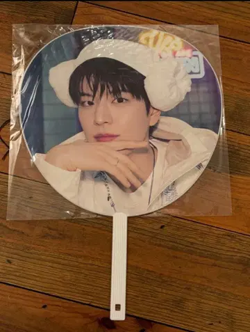 승민 StrayKids 팝업 사우나 부채