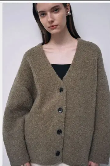 스터닝 루어 부클레 니트 가디건