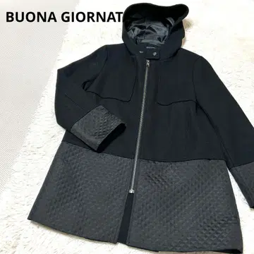 BUONA GIORNATA 이종 소재 블랙 코트 후드 부착 울 50%